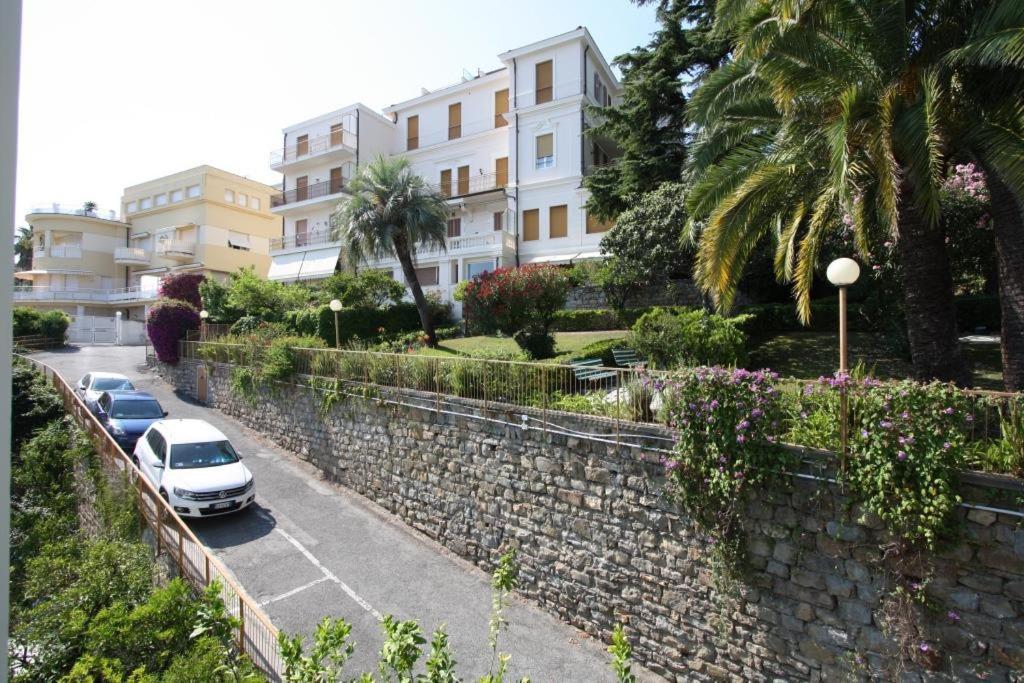 Rentopolis Trilocale Sanremo Casinò Esterno foto